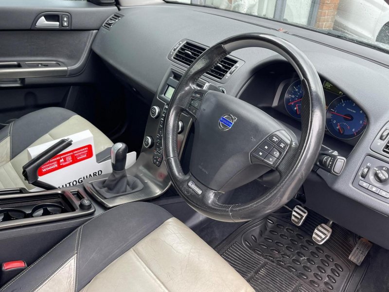 VOLVO S40