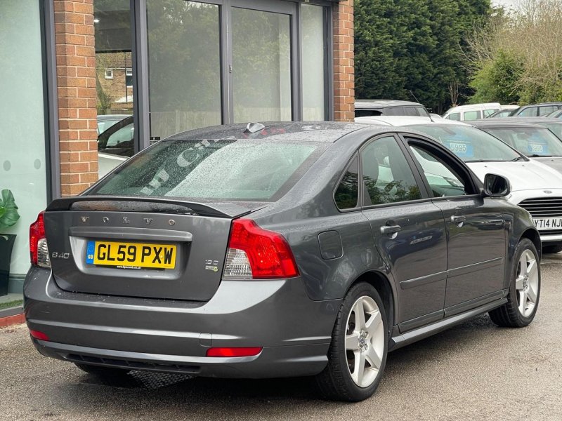 VOLVO S40