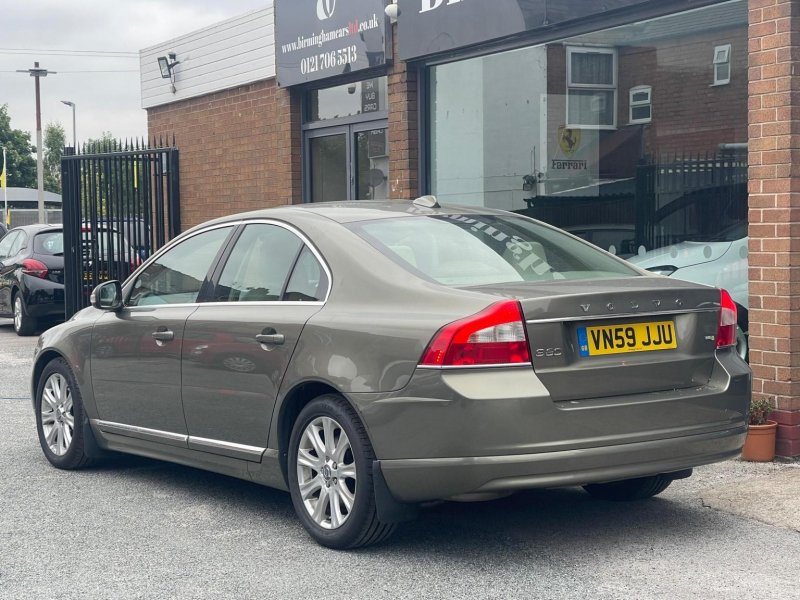VOLVO S80