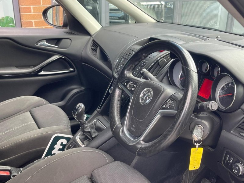 VAUXHALL ZAFIRA TOURER