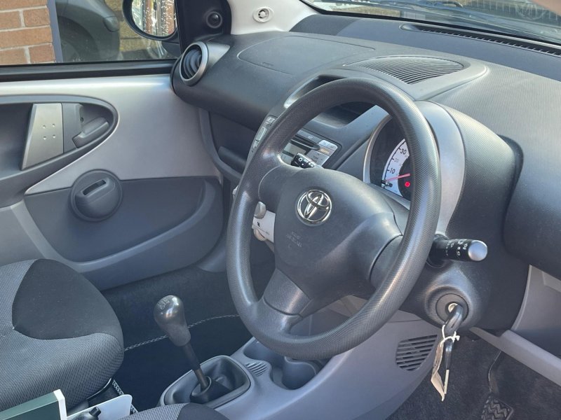 TOYOTA AYGO
