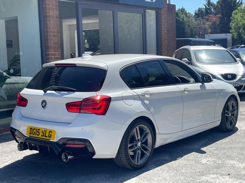 BMW 1 SERIES